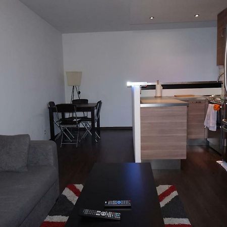 F1 De 36M2 Avec Terrasse Et Parking Privatif. Appartement La Roquette-sur-Siagne Buitenkant foto