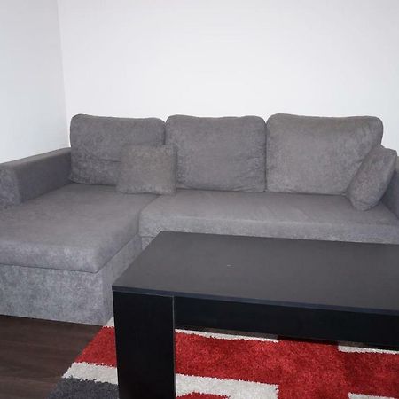 F1 De 36M2 Avec Terrasse Et Parking Privatif. Appartement La Roquette-sur-Siagne Buitenkant foto