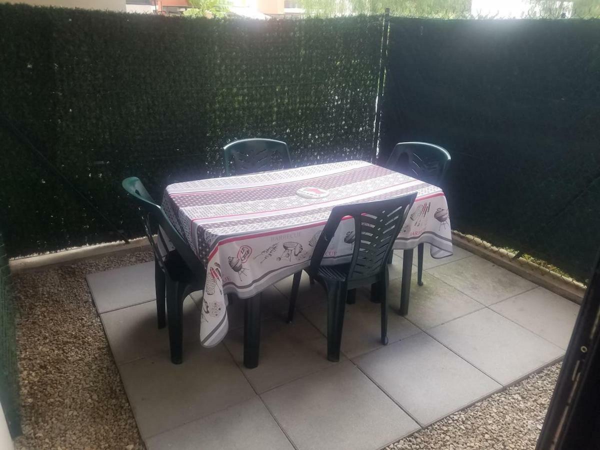 F1 De 36M2 Avec Terrasse Et Parking Privatif. Appartement La Roquette-sur-Siagne Buitenkant foto