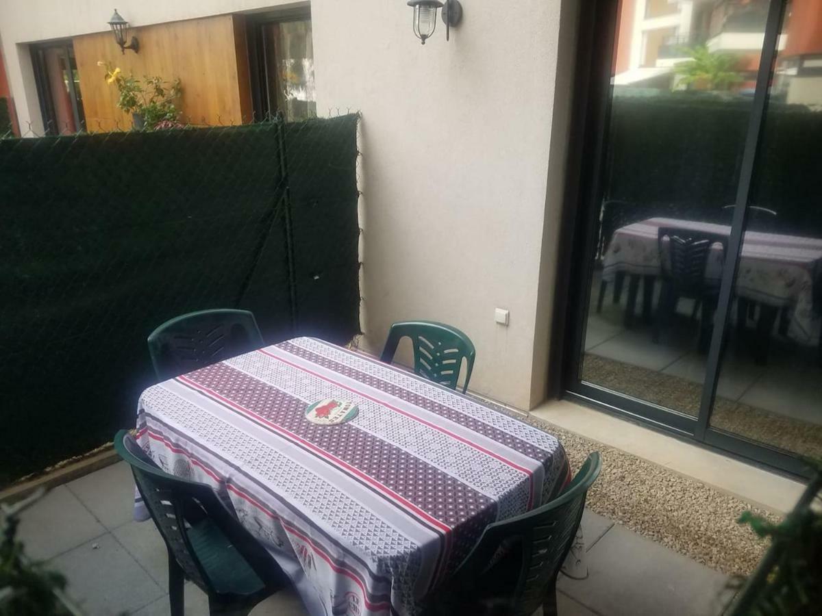 F1 De 36M2 Avec Terrasse Et Parking Privatif. Appartement La Roquette-sur-Siagne Buitenkant foto